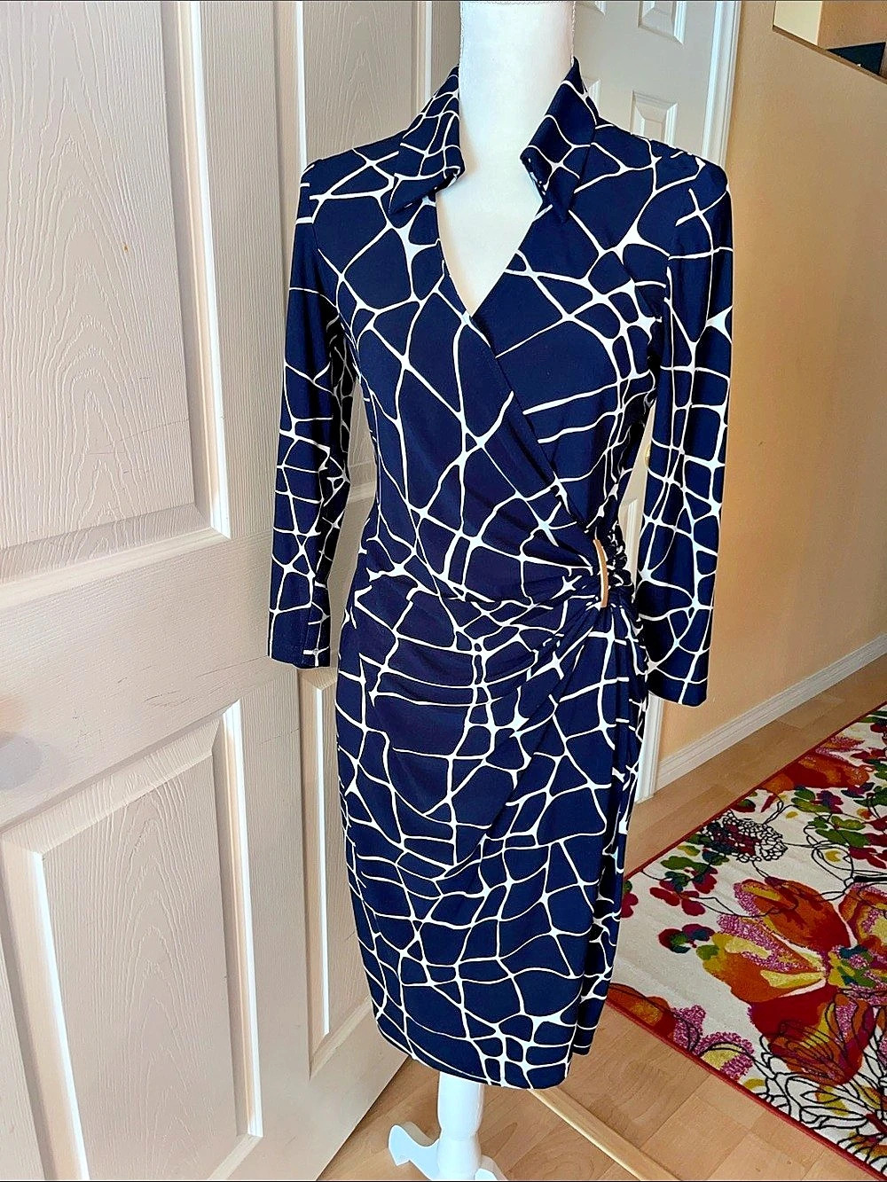 Jones New York Abstract Ruched Faux Wrap Dress Size 4